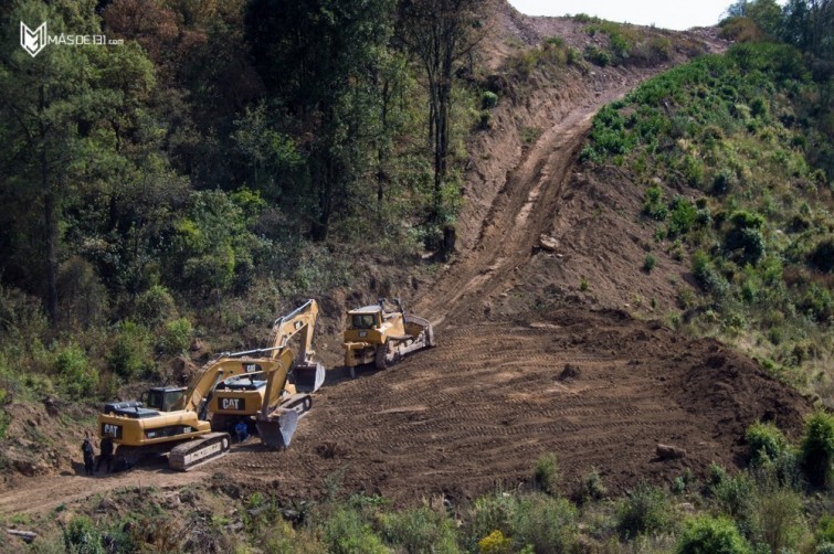 Grafica alusiva a Tierra y crecimiento agropecuario. ¿Qué tanto campesinado?